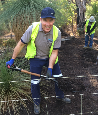 image-fundraising-shoveling